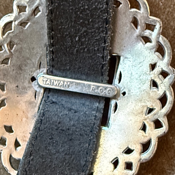 Vintage Western Silver Belt Floral Engraved Taiwan ROC Buckle Brown Leather USA main image 5